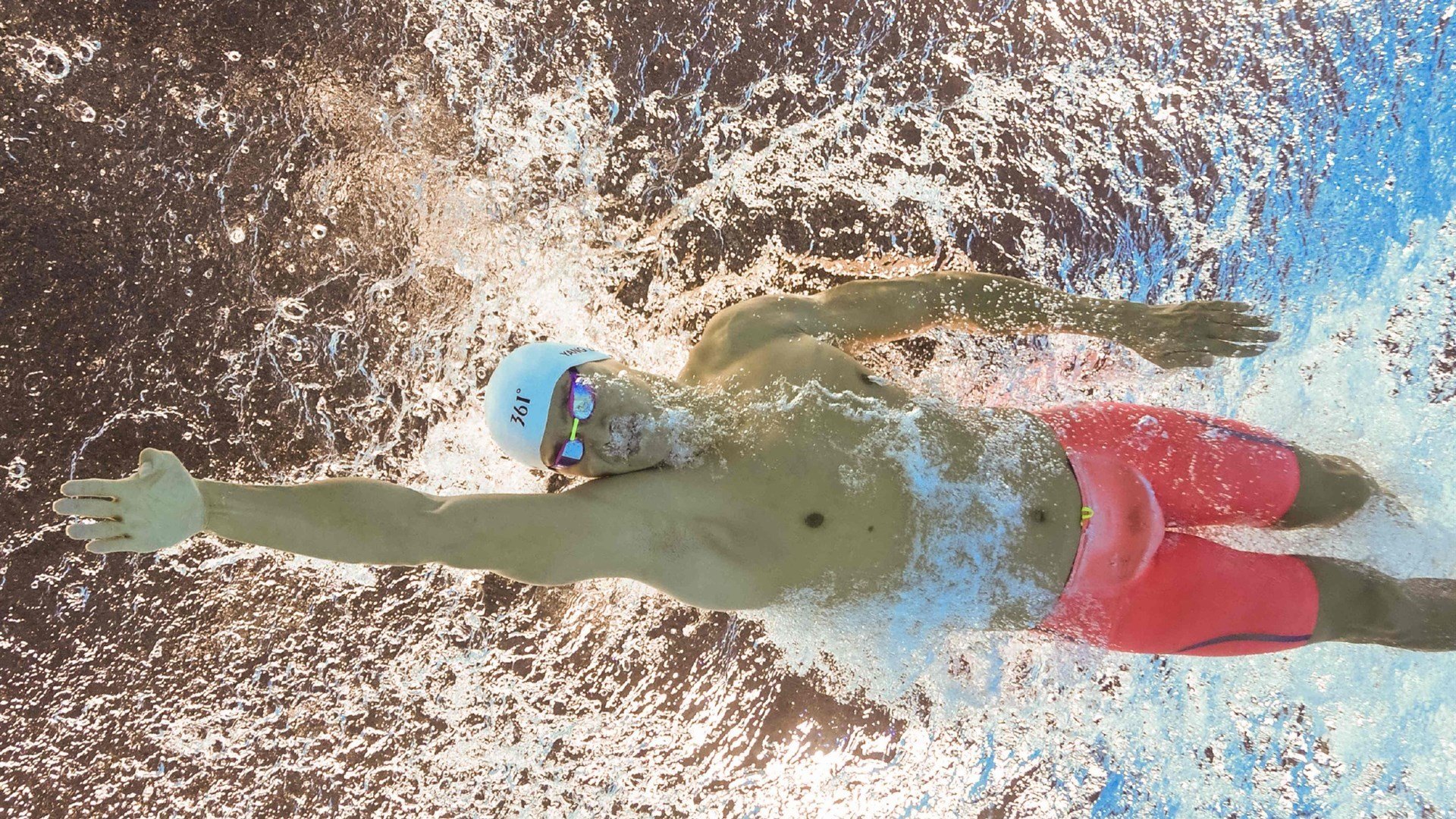 李明全场高光！攻防两端都展现出色表现！，李明什么